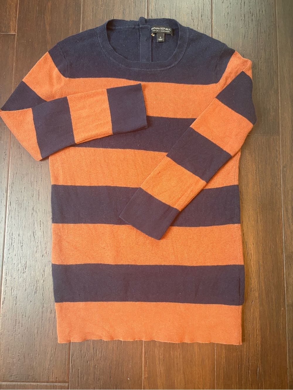 Banana Republic Navy & Rust Orange Wide-Stripe Crewneck Sweater